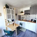 Cocooning Proche Centre Avec Parking, Climatisation 아파트