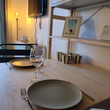 Apartment Cocooning Proche Centre Avec Parking, Climatisation
